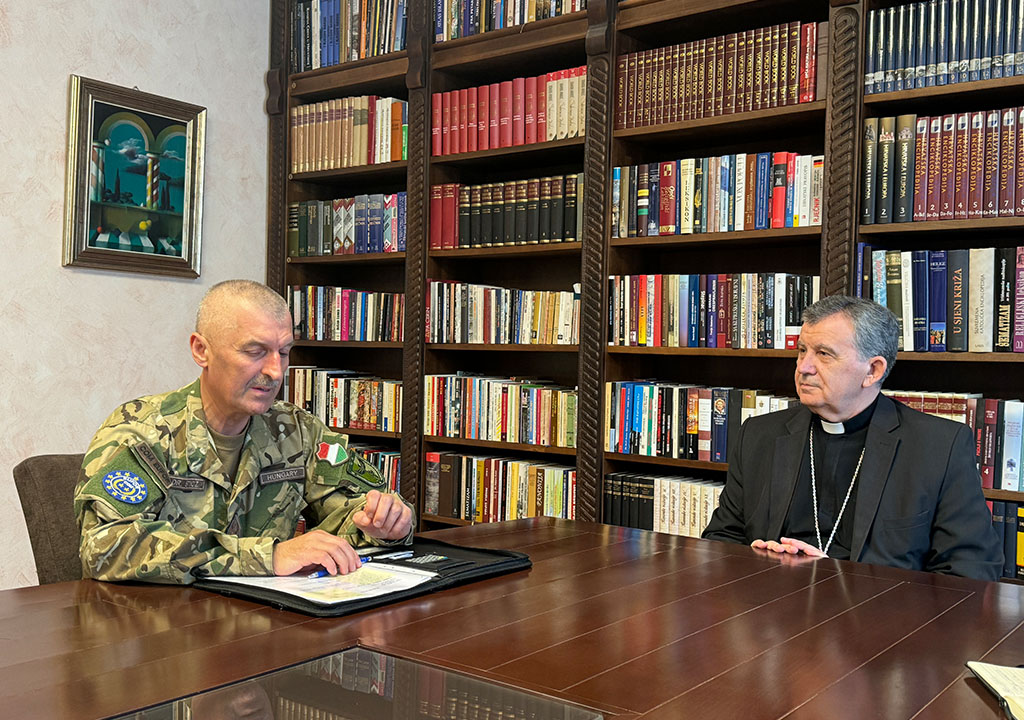 Zapovjednik EUFOR-a posjetio nadbiskupa Vukšića