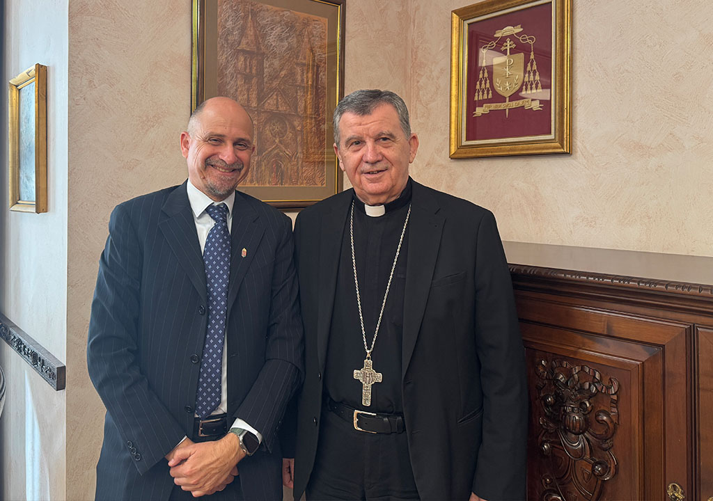 Mađarski veleposlanik posjetio nadbiskupa Vukšića