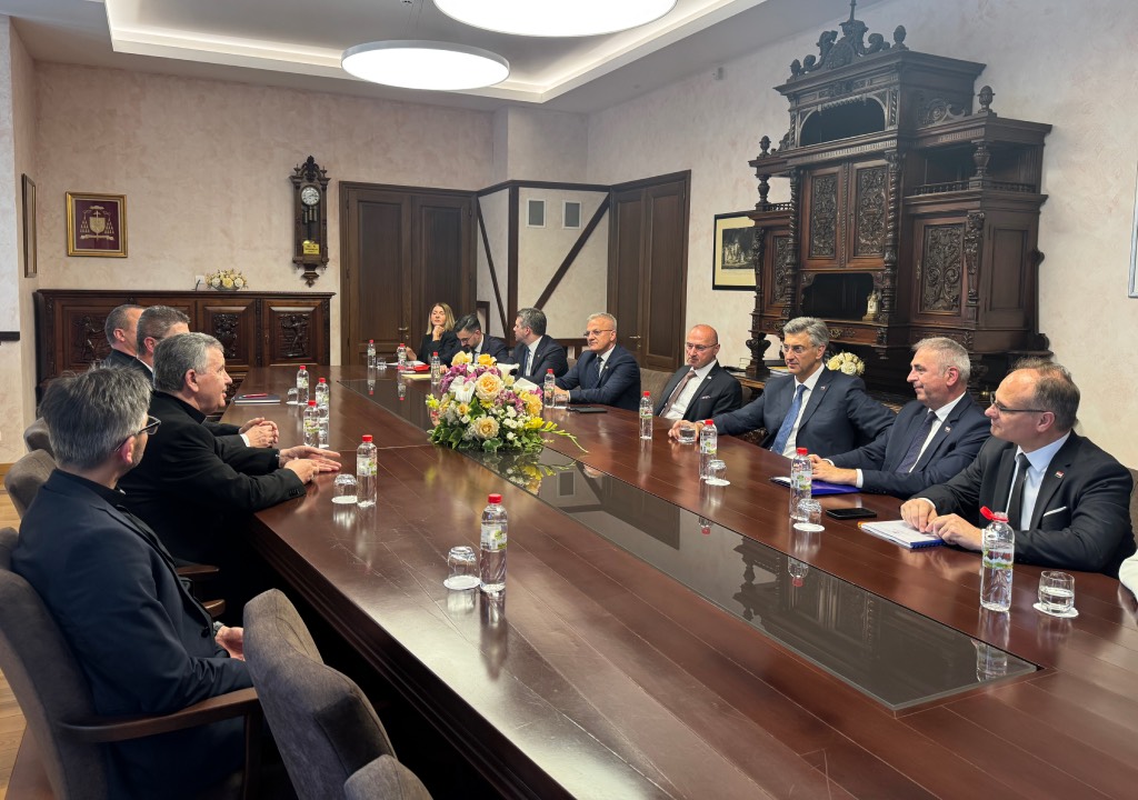 Izaslanstvo Vlade Republike Hrvatske kod vrhbosanskog nadbiskupa