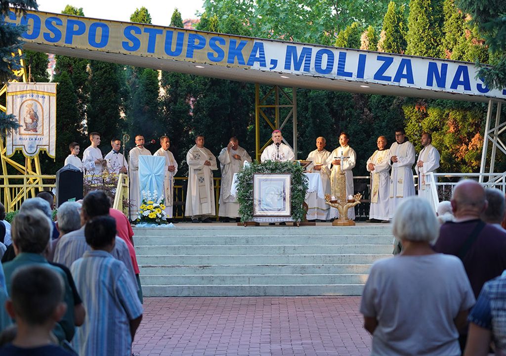 Nadbiskup Vukšić predslavio misu u stupskom svetištu