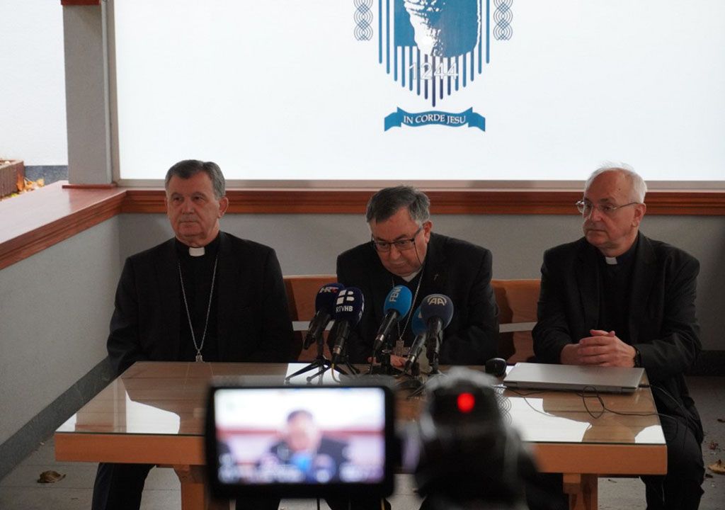 Biskupi BK-a BiH: "Dijalog je jedini moralno prihvatljiv način pronalaženja rješenja"