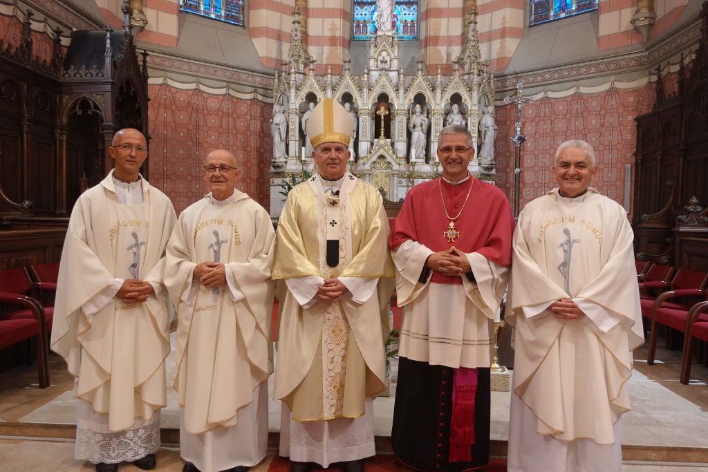 Mons. Tunjić uveden u kanoničku službu